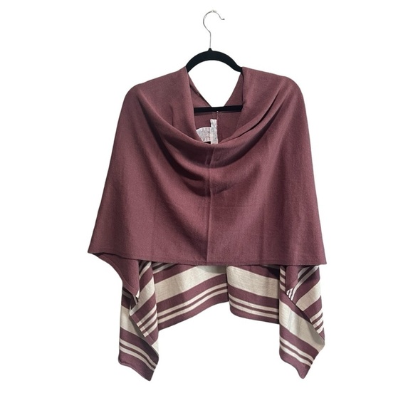 New Carve. Designs Torrey Poncho Washable Merino, New with Tags - Picture 3 of 5